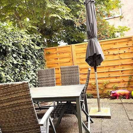 בית אירוח Doppelzimmer Mit Terrasse In Privatem Zuhause *