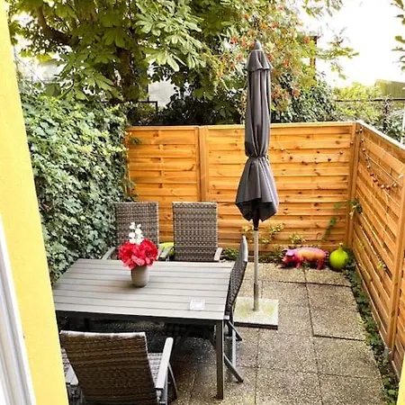 Doppelzimmer Mit Terrasse In Privatem Zuhause Pansiyon Lübeck