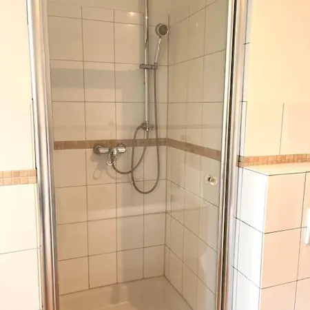 Doppelzimmer Mit Terrasse In Privatem Zuhause Privatunterkunft *